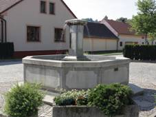 Luka nad Jihlavou - kana obr2.jpg