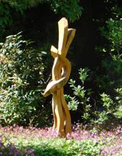 Devn plastika v ulicu U zmku v Dolnch Beanech (Q104875448).jpg