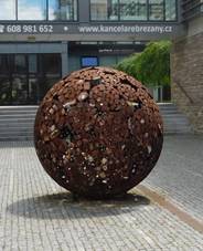 Plastika Hvzdy v Dolnch Beanech (Q104875457).jpg