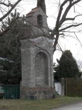 Kaplika v Petkove u Velkch Popovic (Q66566266).jpg