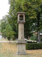 Vestec, Vesteck�, zvoni�ka (02).jpg