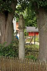 Horn Skrchov, protected column shrine.jpg