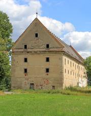 Jindichv Hradec, Radouka, protected old barn.jpg
