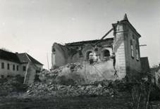 http://www.znicenekostely.cz/image.php?id=102659&h=800