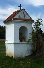 Dlouh, kaplika a Lpa v Dlouh (02).jpg