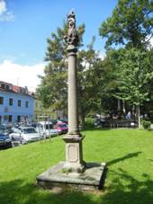 Frymburk, nmst, morov sloup.jpg