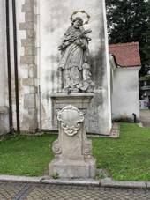 File:Horn Stropnice - socha sv. Jana Nepomuckho u kostela.jpg