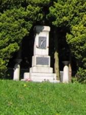 Omlenice, pamtnk transportu smrti.jpg