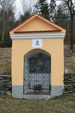 Rožmitál na Šumavě, kaplička (5168).jpg