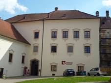 Klter Vy Brod, prelatura - Potovn muzeum.JPG