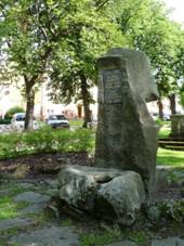 Vy Brod, pomnk 01.jpg