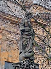 Sedlec - socha Panny Marie Immaculaty.jpg