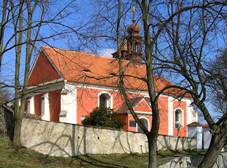 https://upload.wikimedia.org/wikipedia/commons/thumb/d/d7/%C5%BDelezn%C3%A1%2C_church.jpg/1024px-%C5%BDelezn%C3%A1%2C_church.jpg