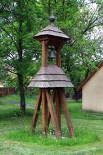 https://upload.wikimedia.org/wikipedia/commons/thumb/6/64/Klatovy%2C_Deht%C3%ADn%2C_bell_tower.jpg/1280px-Klatovy%2C_Deht%C3%ADn%2C_bell_tower.jpg