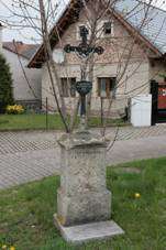 Klatovy-Deht�n, k�� u k�i�ovatky (8448).jpg