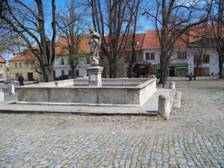 Kouim, Mrov nmst, kana.jpg