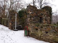 Kouim, jihovchodn hranolov v.JPG