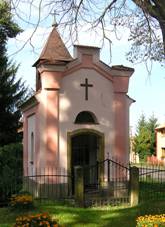 Doln Chvatliny, Manice, chapel.jpg