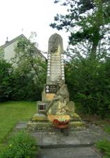 Ov��ry, Memorial.jpg
