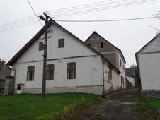 Koryta, �p. 7 s uli�kou vedle �p. 30.jpg