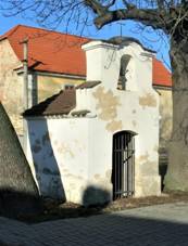 Kaple na nvsi v Kamennm Mostu (Q37339200) 01.jpg