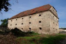 Barokn zmeek, Uhy, okres Kladno 07.JPG