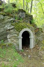 Kraslice skaln jeskyn (1) .jpg