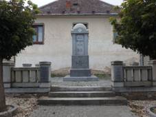 Brumovice (OP), pomnk.JPG