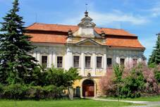 Cetechovice Castle.jpg