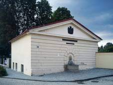 Krom, Maxmilinv vodovod 01.jpg