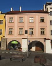 Krom, dm U Zlatho jelena.jpg