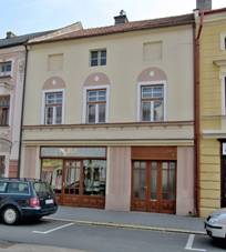 Krom, Riegrovo nmst 54.jpg