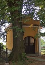 Rataje (KM), hbitovn kaple (1).JPG