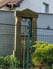 Bernardov pomnk padlch.jpg