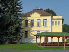 Holsice A. JubilejniSkola.jpg