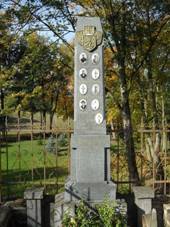 Chrastn (ڞice) A. Pamtnk.jpg