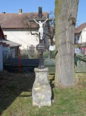 jezdec (Petrovice I) C. Kek u kaple.jpg