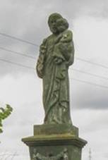 https://upload.wikimedia.org/wikipedia/commons/thumb/3/37/Pomn%C3%ADk_v_Byst%C5%99eci_u_zem%C4%9Bd%C4%9Blsk%C3%A9ho_are%C3%A1lu_%28Q107161187%29.jpg/1024px-Pomn%C3%ADk_v_Byst%C5%99eci_u_zem%C4%9Bd%C4%9Blsk%C3%A9ho_are%C3%A1lu_%28Q107161187%29.jpg