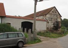 Kramoln (Ken), domy a cesta.jpg