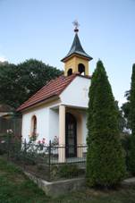 Chapel in Chlovy, Onšov, Pelhřimov District.jpg