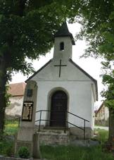 Chapel in Kuňovice, Benešov District.jpg