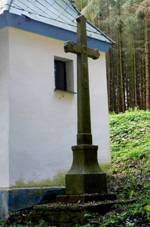 Kříž u kaple v Žibřidovicích (Q94438018).jpg