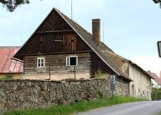 Doln Chobolice, silnice.jpg