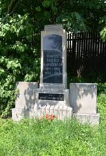 Memorial of fallen in Doln Tnec 01.jpg