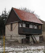 Mrsklesy (Tebenice), dm s balkonem.jpg