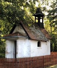 Bok kaple v etouni.jpg