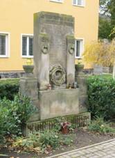 Pomnk padlm v 1. svtov vlce v pohlavech (Q78790809) 01.jpg