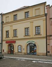 File:M욝ansk dm (Litomyl), Smetanovo nm. 26.JPG