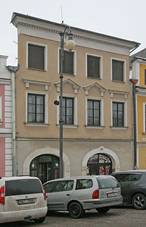 File:M욝ansk dm (Litomyl), Smetanovo nm. 35.JPG