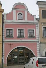 File:M욝ansk dm (Litomyl), Smetanovo nm. 36.JPG